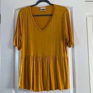 NWOT Sydney Gregory Mustard V-Neck Ruffled
Peplum